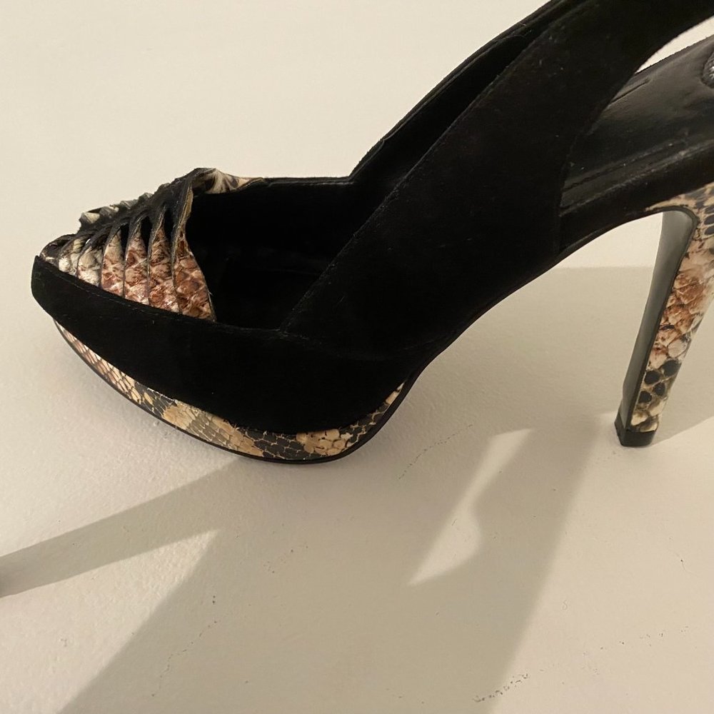 BCBG Generation Black Peep Toe Print Heel Size 9.5 - Picture 5 of 6
